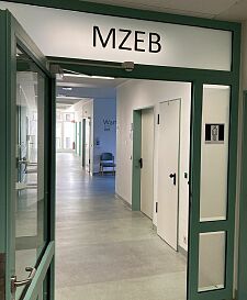 Eingangsbereich zum MZEB