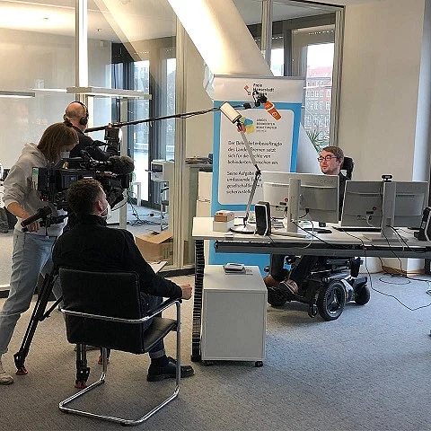 buten un binnen im Büro des LBB