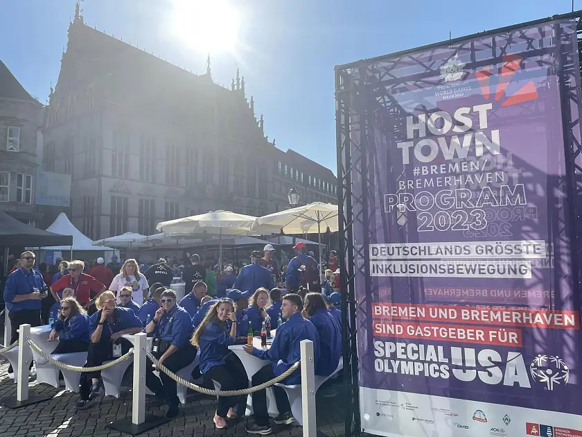 Blick auf den Marktplatz während der Rede des LBB