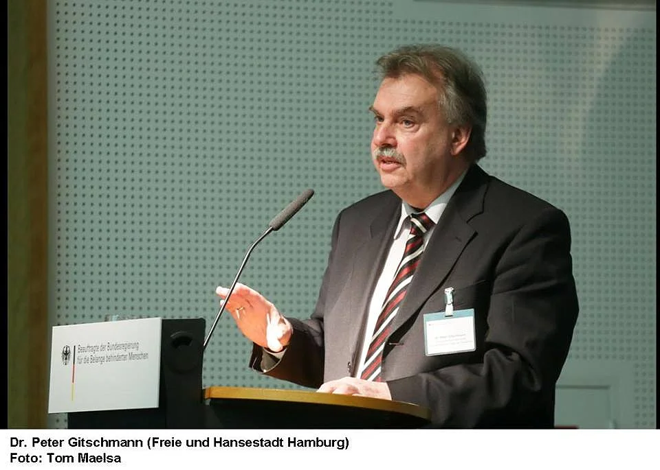 Dr. Peter Glitschmann (Foto: Tom Maelsa)