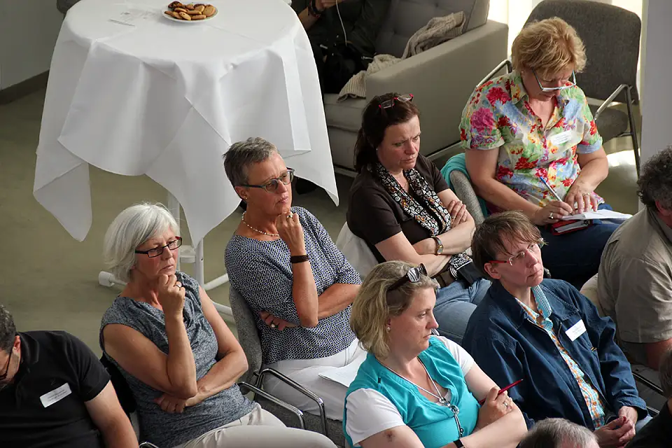 Von der Empore - ein Blick ins Publikum