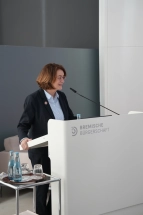 Die Präsidentin Antje Grotheer während der Begrüßungsrede