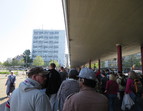 Der Demonstrationszug unter der Hochstraße 