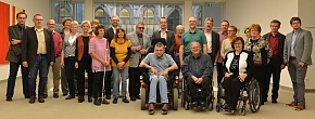 Gruppenfoto des Temporären Expertinnen- und Expertenkreises - Foto: Bremische Bürgerschaft